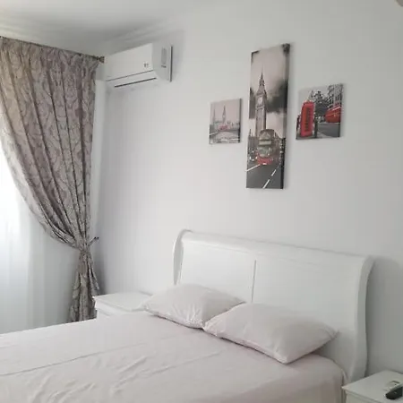 Solid 387 E6 Apartment Mamaia