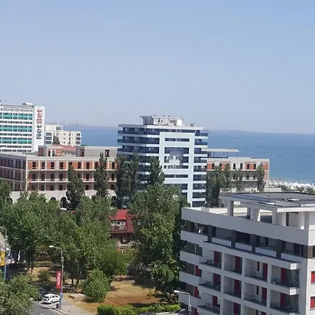 Solid 387 E6 Apartment Mamaia