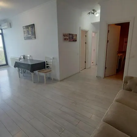 Solid 387 E6 Apartment *